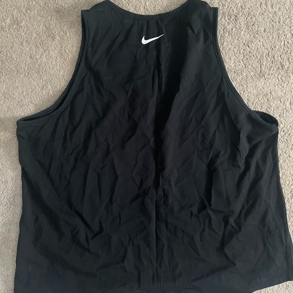 Women’s Nike Tank - Picture 3 of 3